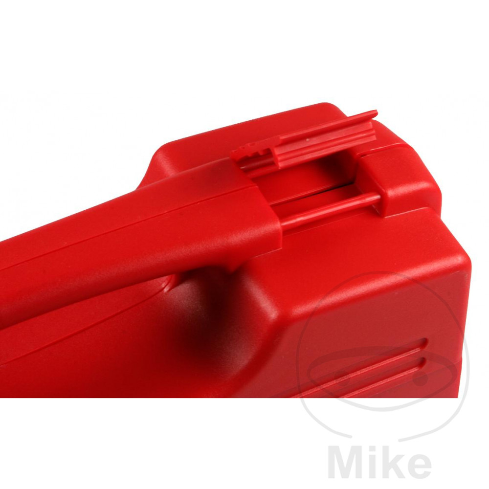 Valise en plastique rouge Valise en plastique rouge – Image 3