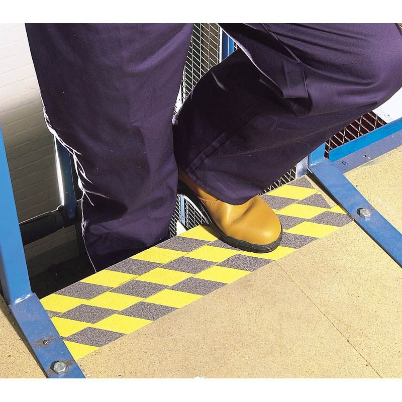 Ruban adhésif sécurité DRAPER noir/jaune 18m Ruban adhésif sécurité DRAPER noir/jaune 18m – Image 2