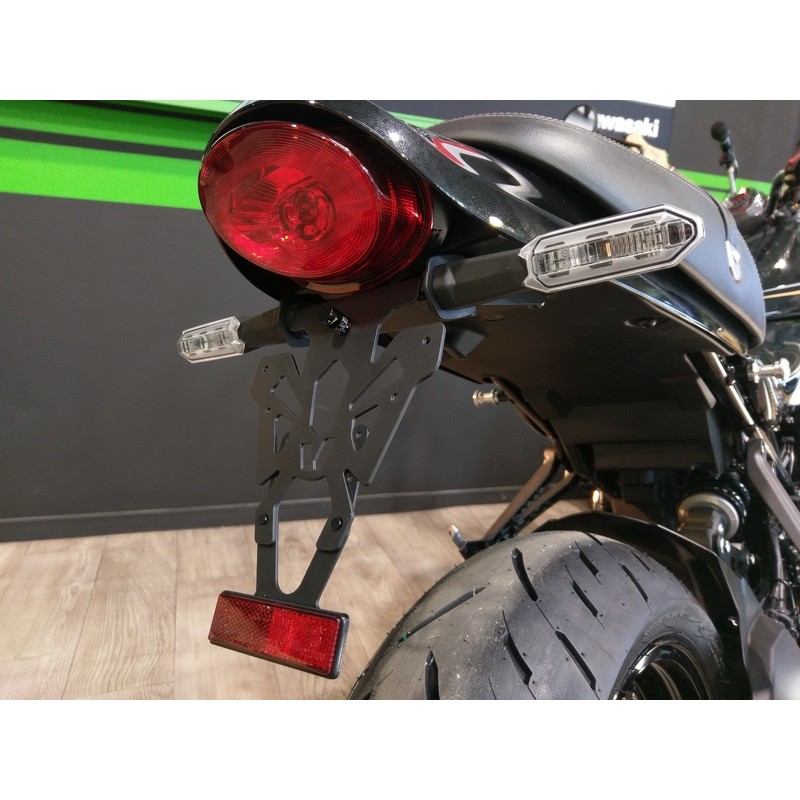 Support de plaque V PARTS court noir Kawasaki Z900RS Support de plaque V PARTS court noir Kawasaki Z900RS