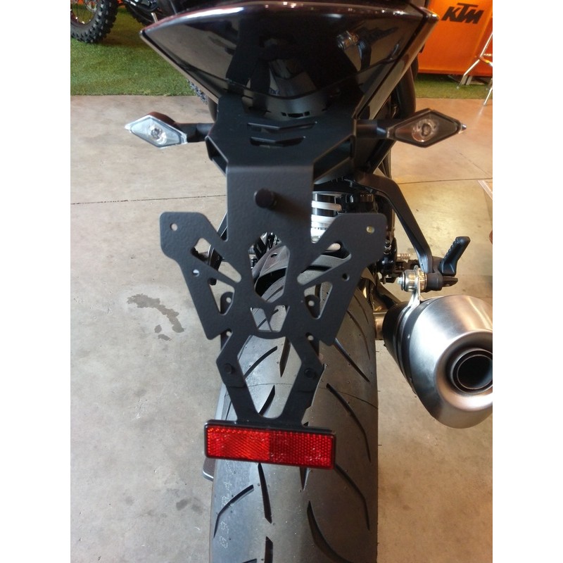 Support de plaque V PARTS noir KTM 1290 Super Duke R Support de plaque V PARTS noir KTM 1290 Super Duke R – Image 3