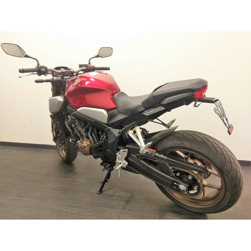 Support de plaque V PARTS noir Honda CB650R Support de plaque V PARTS noir Honda CB650R – Image 4