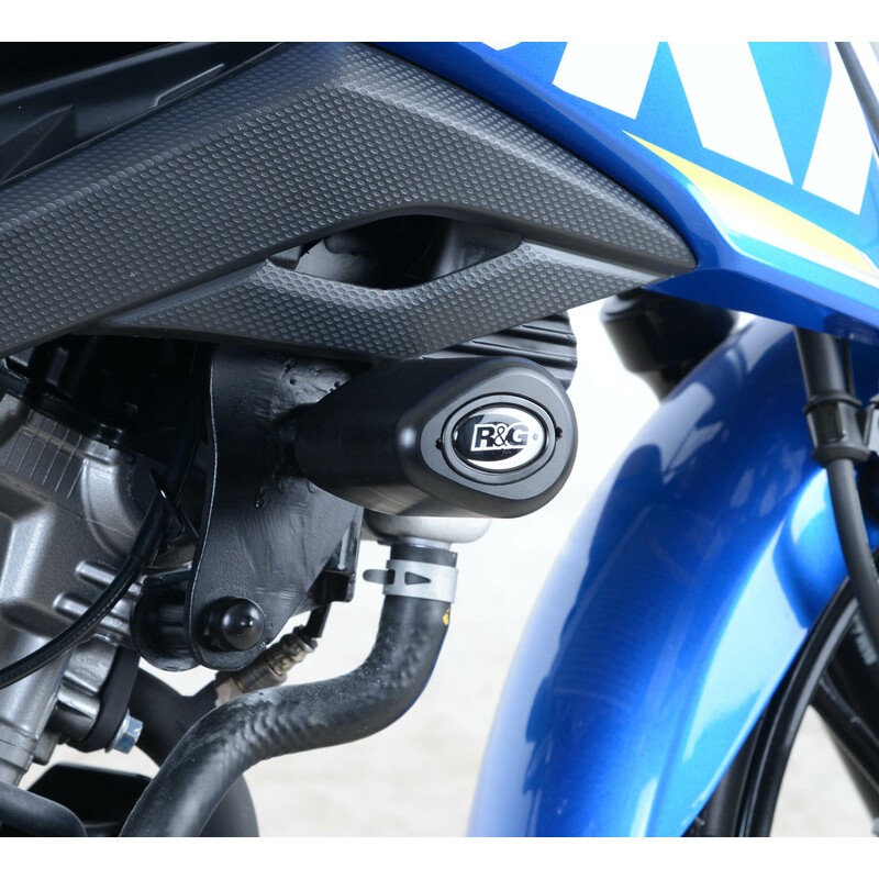 Tampons de protection R&G RACING Aero noir Suzuki GSX-S125 Tampons de protection R&G RACING Aero noir Suzuki GSX-S125 – Image 6