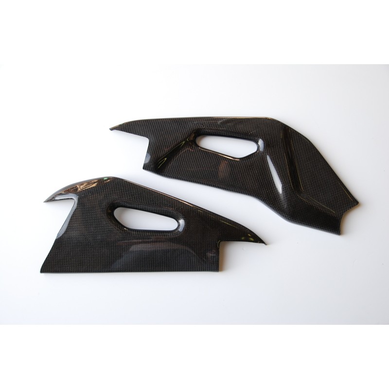 Couvre bras oscillant LIGHTECH carbone brillant Aprilia Rsv4 Couvre bras oscillant LIGHTECH carbone brillant Aprilia Rsv4