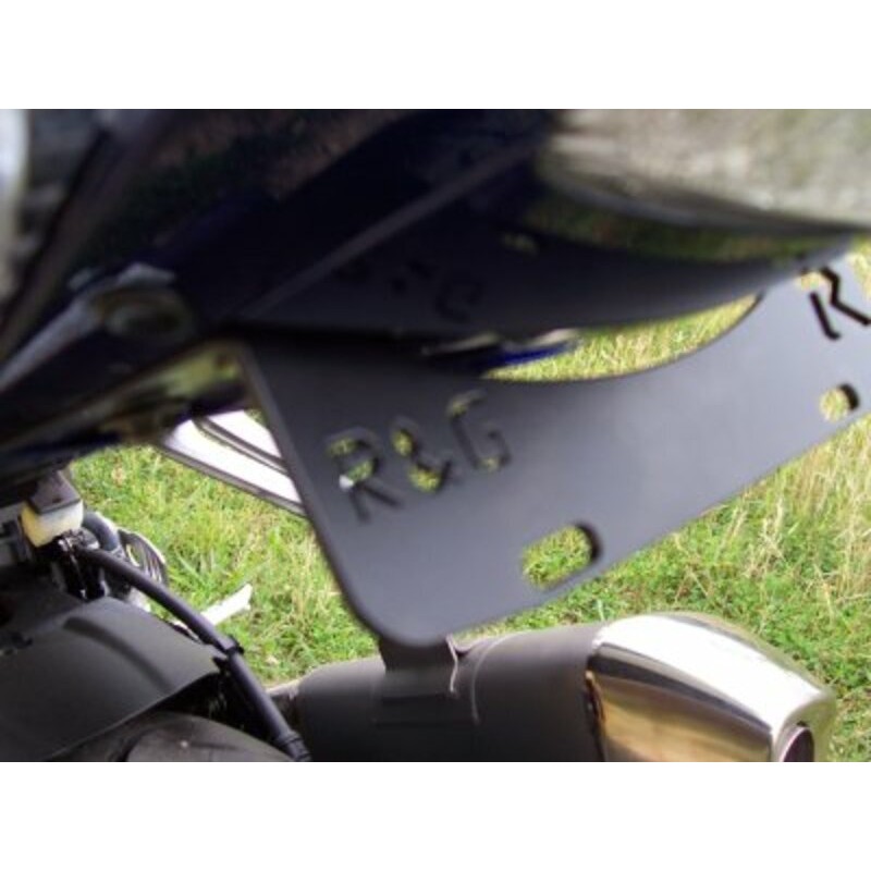 Support de plaque R&G RACING Bad Boy noir Suzuki GSX-R1000 Support de plaque R&G RACING Bad Boy noir Suzuki GSX-R1000 – Image 3