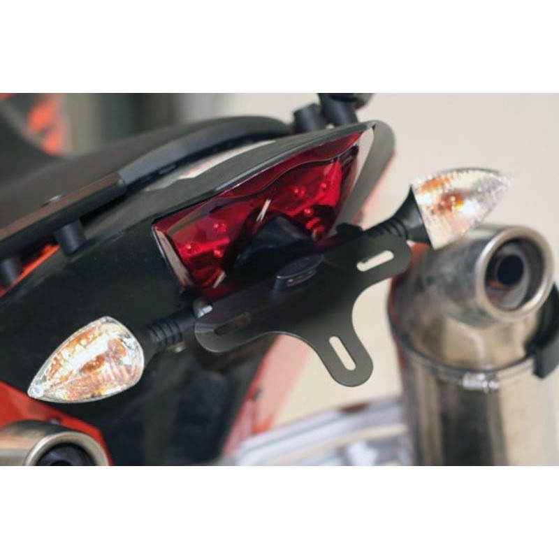 Support de plaque R&G RACING noir KTM 690 Duke/Supermoto Support de plaque R&G RACING noir KTM 690 Duke/Supermoto
