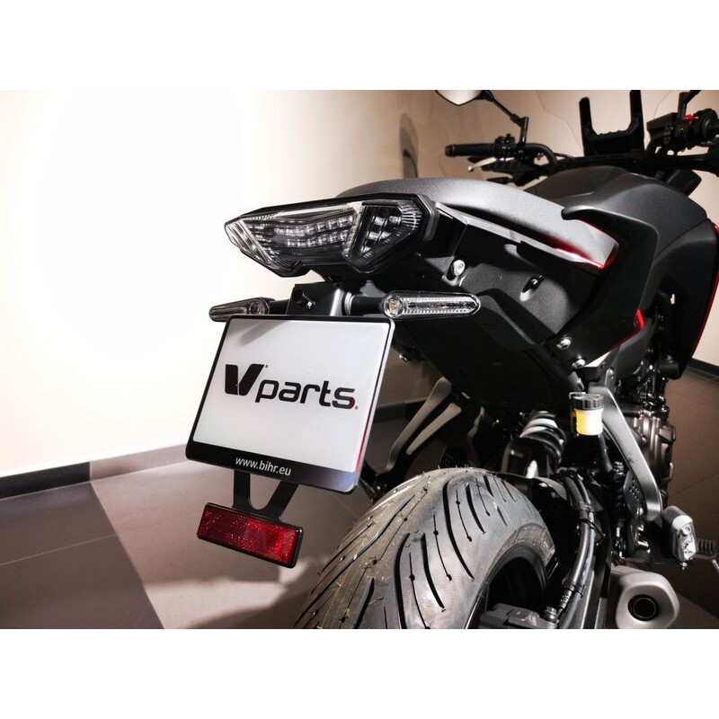 Support de plaque V PARTS noir - Yamaha MT-07 TRACER/MT-09 TRACER Support de plaque V PARTS noir - Yamaha MT-07 TRACER/MT-09 TRACER