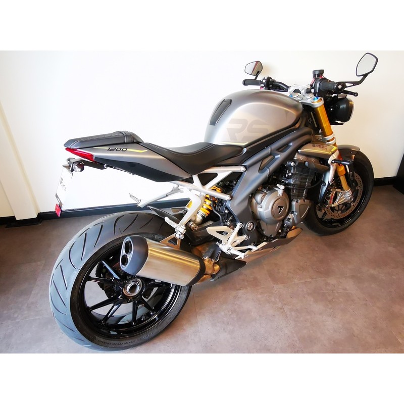 Support de plaque V PARTS - noir Triumph Speed Triple 1200 Support de plaque V PARTS - noir Triumph Speed Triple 1200 – Image 3