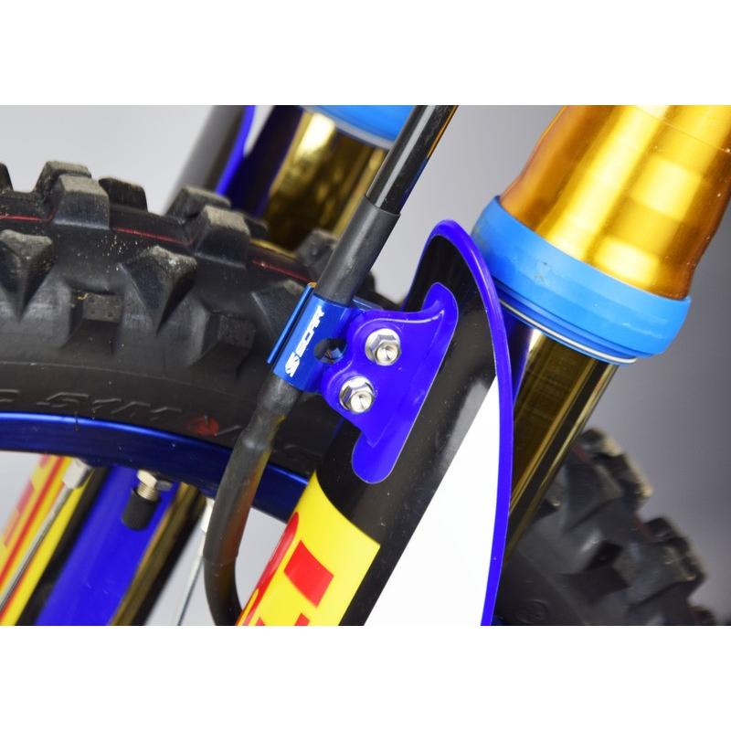 Guide durite de frein avant SCAR bleu Guide durite de frein avant SCAR bleu – Image 2