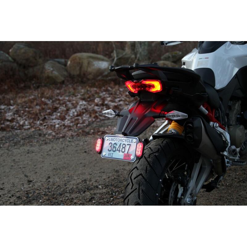 Kit de depositionnement d'éclairage de plaques DENALI Kit de depositionnement d'éclairage de plaques DENALI