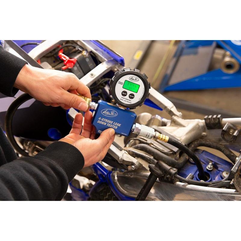 Testeur d'étanchéité MOTION PRO Digital moteur 4T Testeur d'étanchéité MOTION PRO Digital moteur 4T – Image 2
